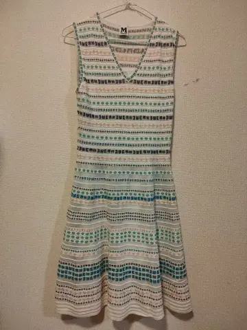 d24 컨디션 최상 미쏘니 MISSONI 슬리브리스 원피스