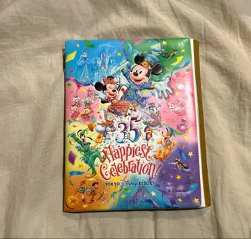 디즈니랜드 35주년 수베니어 메달 컬렉션 케이스 메달 34개 포함