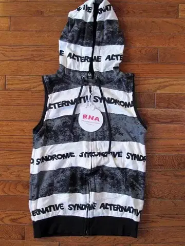 RNA 후드 부착 베스트 M 사이즈 블랙/화이트