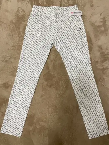 MASTER BUNNY EDITION 팬츠