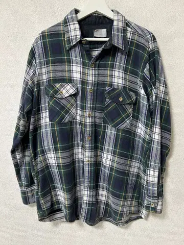 체크 무늬 플란넬 셔츠