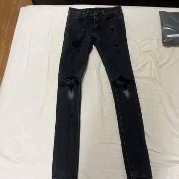 mnml 데미지 가공 데님 팬츠 다크 그레이