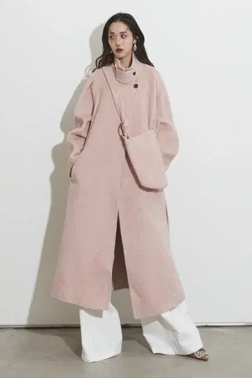 미사용 새상품 안드레아 코트 페일 울 코트 핑크