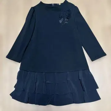 TOBE CHIC 플라워 자수 긴팔 원피스