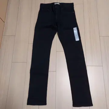 유니클로 슬림 스트레이트 남성용 29인치 새상품