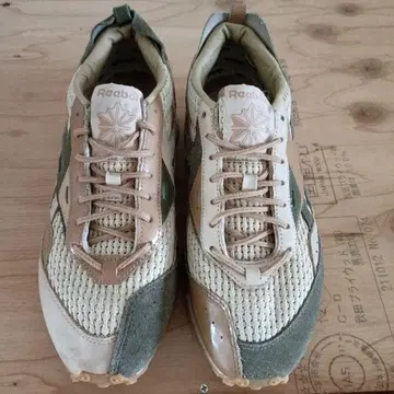 Reebok x ENGINEERED GARMENTS LX2200 27.5