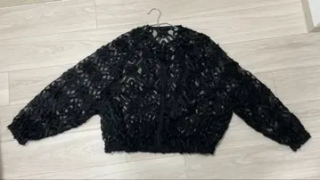 ZARA 점퍼 엠보싱 플라워 자켓 블랙