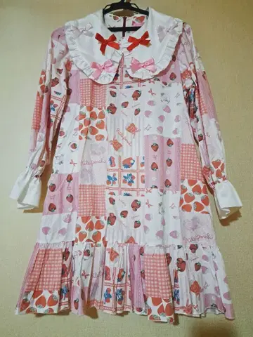 NILE PERCH 패치워크 딸기 원피스