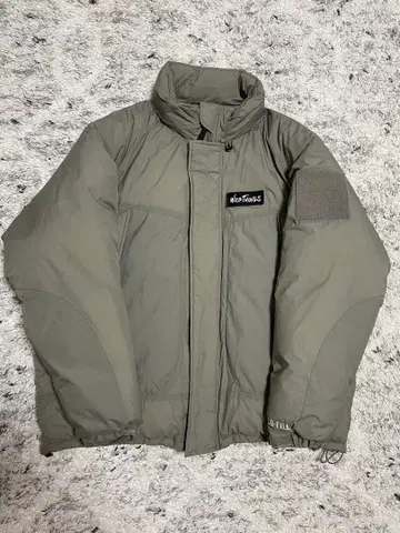 WILD THINGS 다운 자켓 M 사이즈