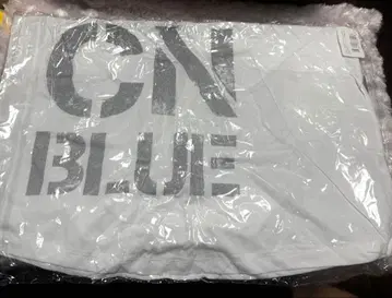 FNC KINGDOM CNBLUE 래글런 T셔츠