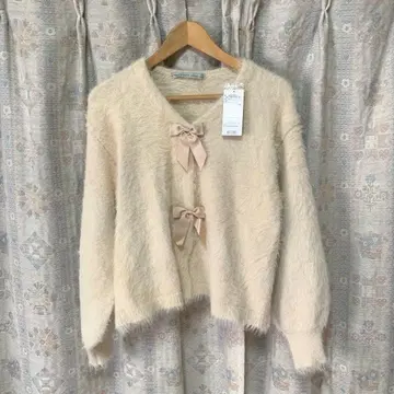 Maison de FLEUR canone 가디건 칸다 사야카