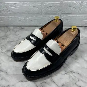 REGAL 블랙과 화이트 가죽 로퍼 26cm