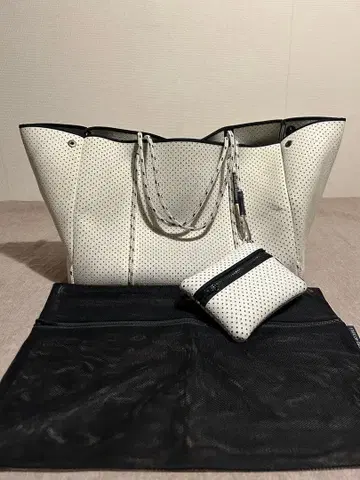 state of escape 백 화이트