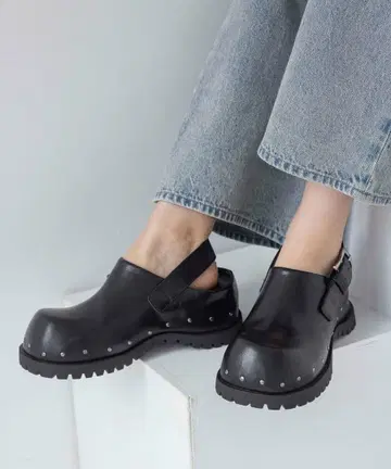 미사용 지나시스 스터드 볼륨 사보