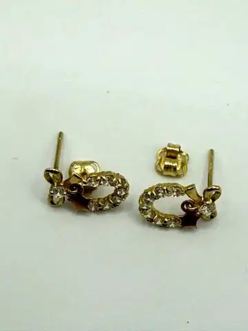 리본과 별 디자인 10K 골드 귀찌