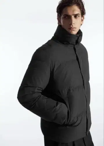 COS 다운 자켓