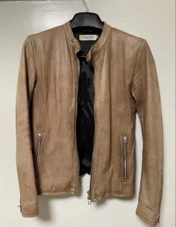 베이지 가죽 싱글 라이더 자켓