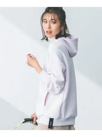 BARNYARDSTORM / 실루엣 종이상자 후드티 14,300