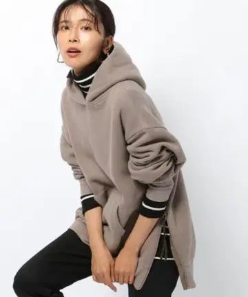 BARNYARDSTORM 사이드 ZIP 후드티 14,300엔