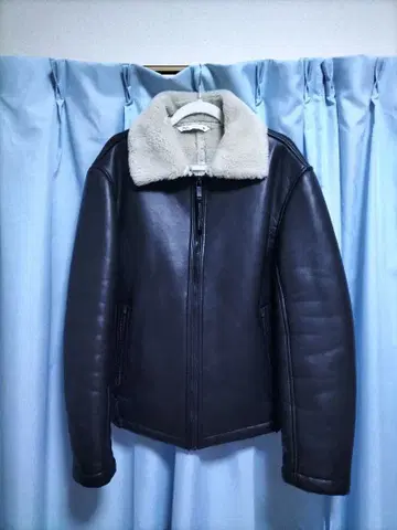 ZARA 보아 페이크 가죽 자켓