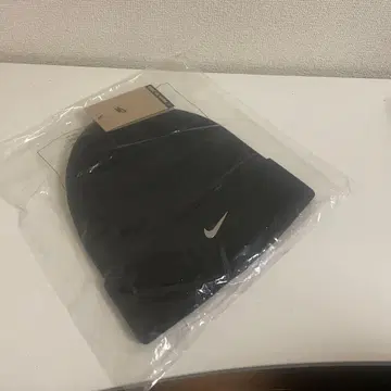 [ 새상품 ] NIKE 메탈 스우시 비니 블랙 니트 모자