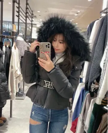 GYDA 블랙 퍼 후드 다운 자켓