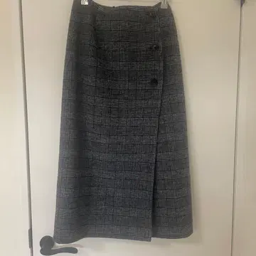 새상품급 green label relaxing 체크 무늬 스커트 XS