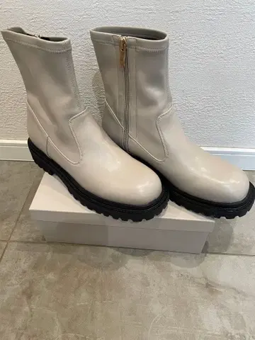 오리엔탈 트래픽 부츠