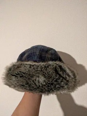 컬럼비아 네이비 체크 무늬 플라이트 캡