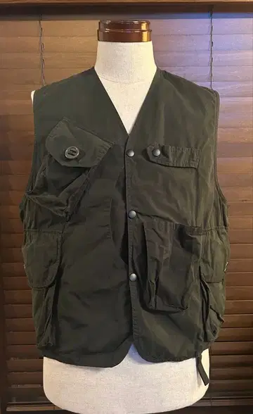 미사용 SOUTH2 WEST8 낚시용 조끼 올리브색 슬리브리스