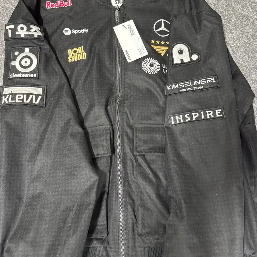 2025 T1 Worlds Uniform Faker XL on Bunjang Global Site.