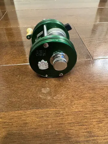 아브가르시아 앰버서더 2500C 그린