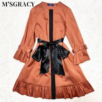 M'S GRACY 프릴 퀼팅 리본 플레어 노카라 코트