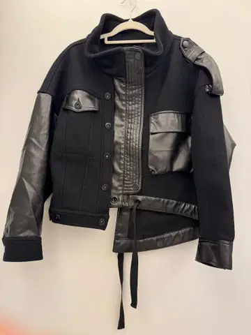 aula 이소재 숏코트 자켓