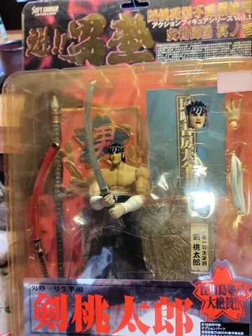 괴!! 남자 검복숭아타로 피규어 새상품