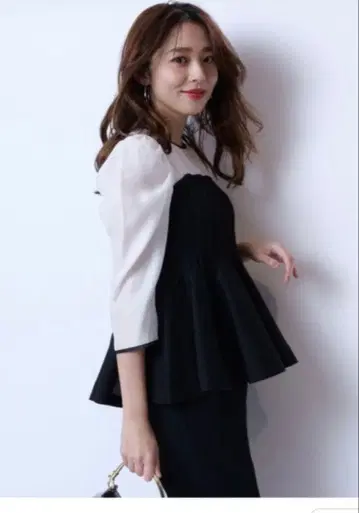 [ 새상품 ] JUSGLITTY 저스길리티 시어 블라우스 레이어드 니트