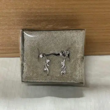 귀걸이 1 페어 양쪽 귀용 실버 스톤
