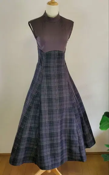 dazzlin 체크 슬리브리스 코르셋 원피스 롱