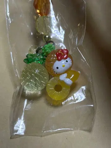 지역 한정 키티 오키나와 파인애플 레어