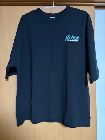 Keboz 블랙 T셔츠