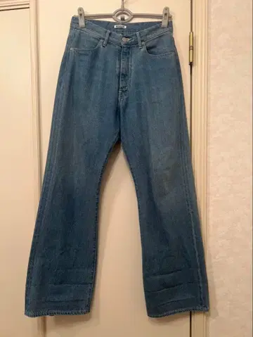 AURALEE 스트레이트 데님 라이트 블루 SELVEDGE