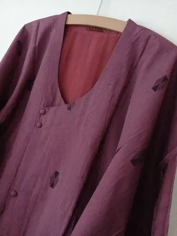 도유키 롱 코트 순수 실크 보라색