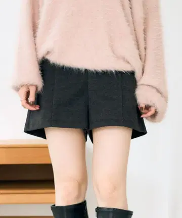 Heather 헤더 하이웨스트 울 라이크 타이트 숏팬츠