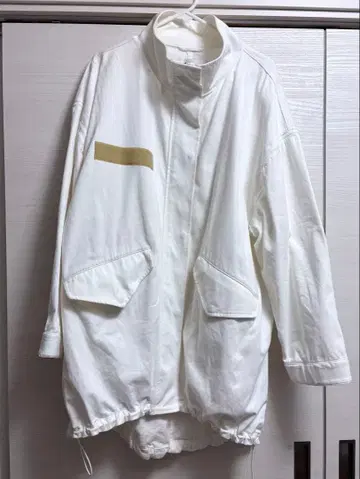 아우터 화이트 JEANASIS