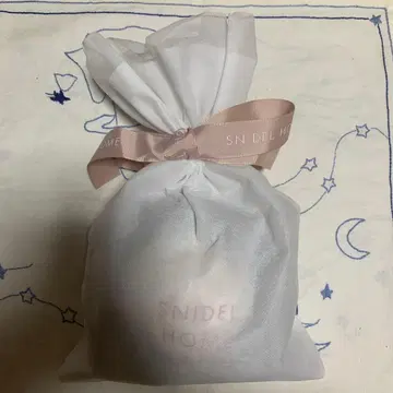 스나이델 SNIDELHOME 로즈 모티브 파우치 SHGG244210