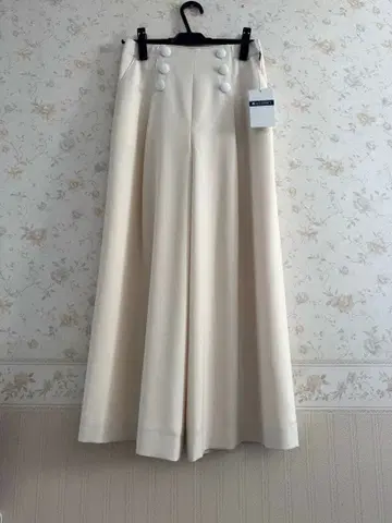 M'S GRACY 택 포함 새상품 더블 버튼이 귀여운 와이드 팬츠