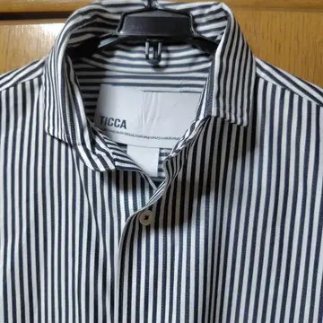 TICCA 스퀘어 빅 셔츠 블랙과 화이트 스트라이프