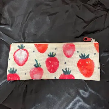 러브러리 바이 페이 메쉬 펜 케이스 딸기