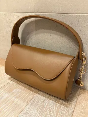 flap hand bag nunela