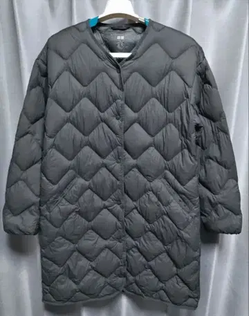 유니클로 울트라 라이트 다운 릴랙스 코트 올리브